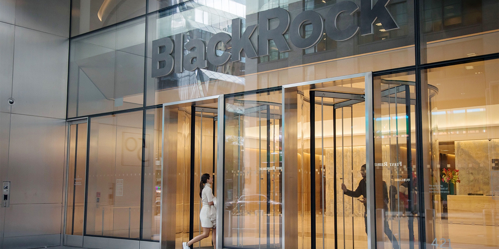 BlackRock to lay off additional 1% of staff - Vimarsana News