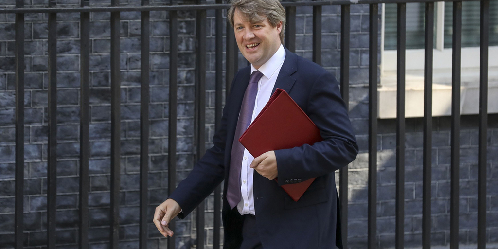 U.K. MP Chris Skidmore calls for urgent action on net-zero investments - Vimarsana News