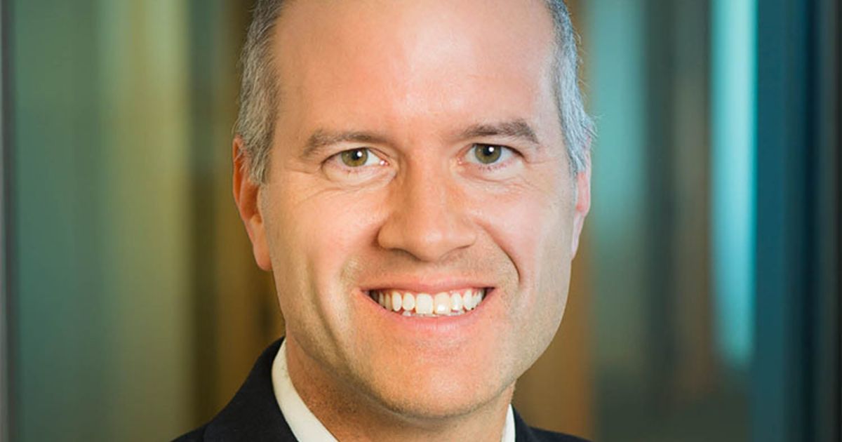 Loomis Sayles names new director of institutional services