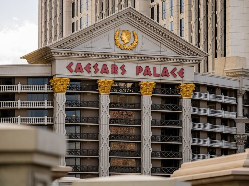 Caesars Entertainment dealt lawsuit alleging ERISA violations - Vimarsana News