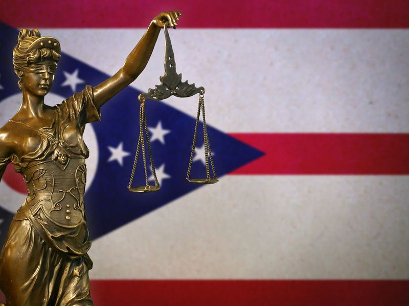Lawsuit seeks unredacted reports from Ohio State Teachers about alts investments - Vimarsana News